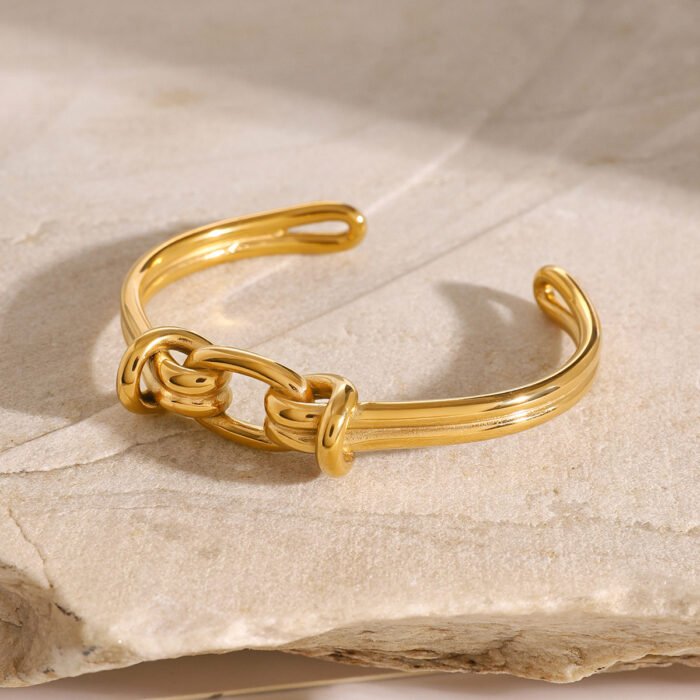 chain link cuff