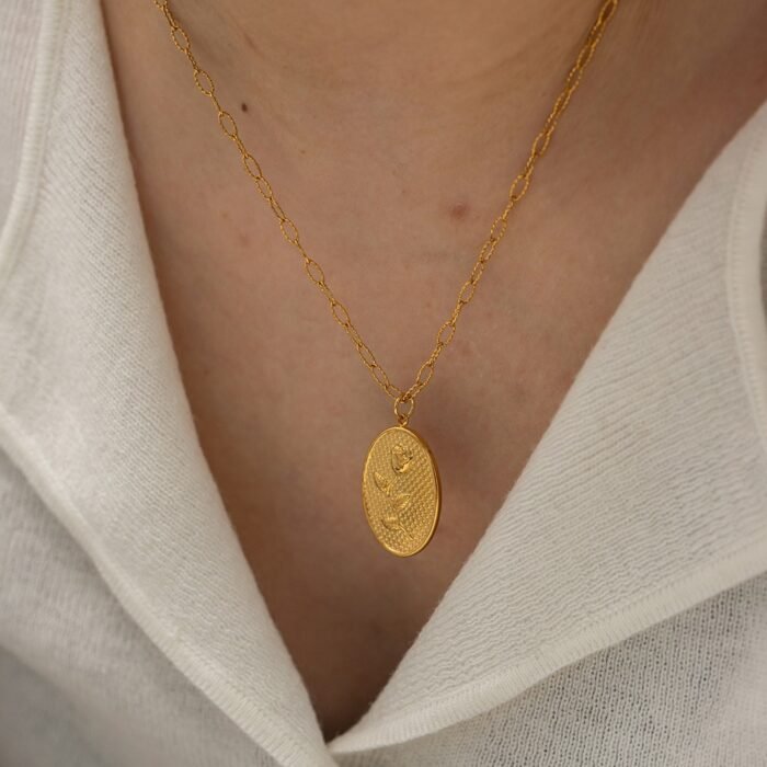 Rose Pendant Necklace