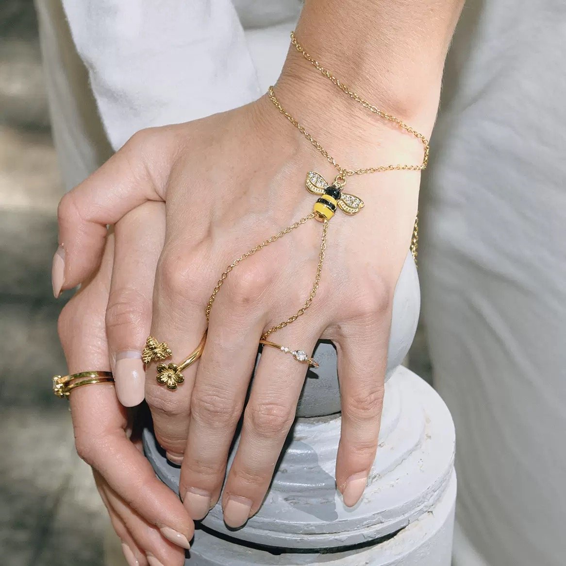 bee hand chain