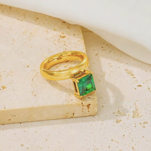 Veda emerald green zircon ring in 18k gold plated stainless steel