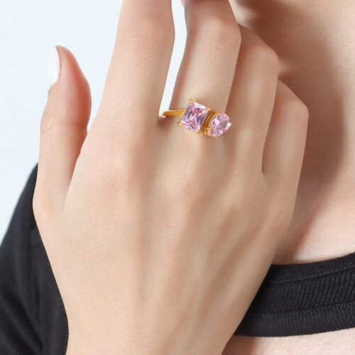 Kiss Me Ring with pink zircon stones in 18K gold plated stainless steel