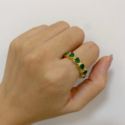 Green heart ring in 18K gold plated stainless steel with emerald green heart zircon