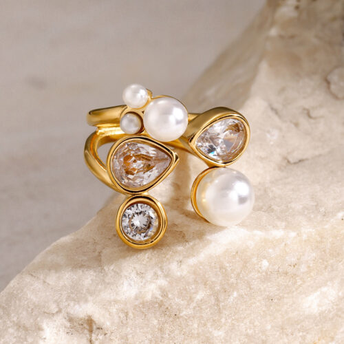 Drift of Light pearl statement ring in 18K gold plated stainless steel with cubic zirconia and pearl accents