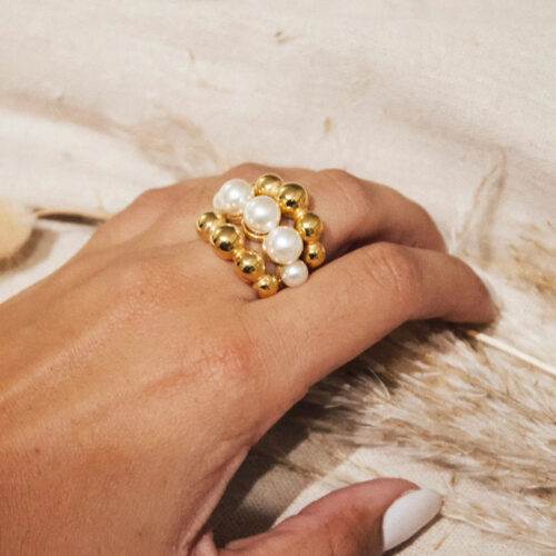 Melo Ring chunky gold pearl ring in 18K gold plated stainless steel