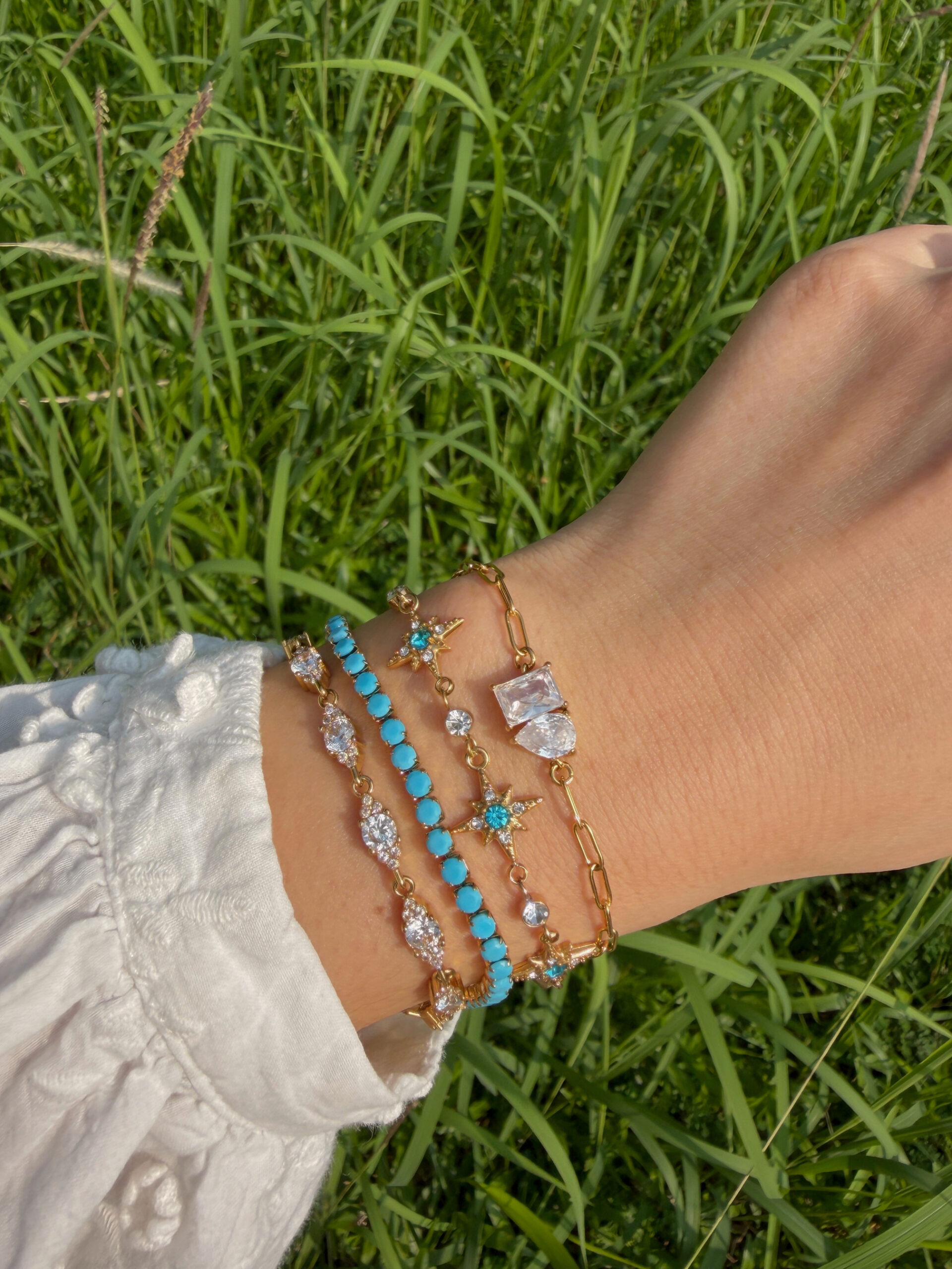 Nila Bracelet | Blue Tennis Bracelet in 18K Gold